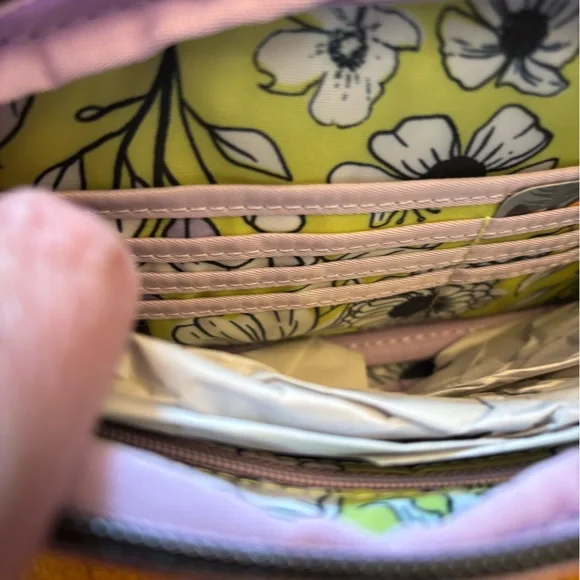 Lug Pink Quilted Crossbody Bag with Geometric Design - Picture 2 of 2